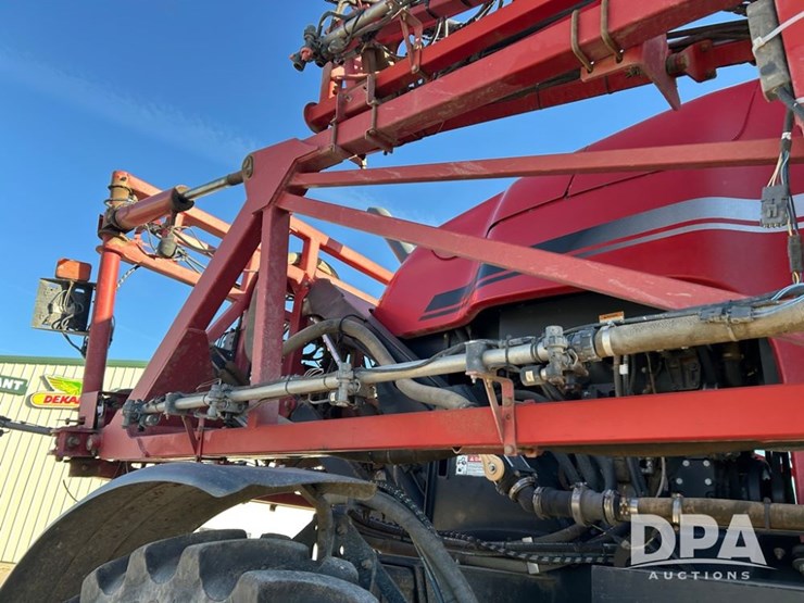 case-ih-patriot-4440-image-33