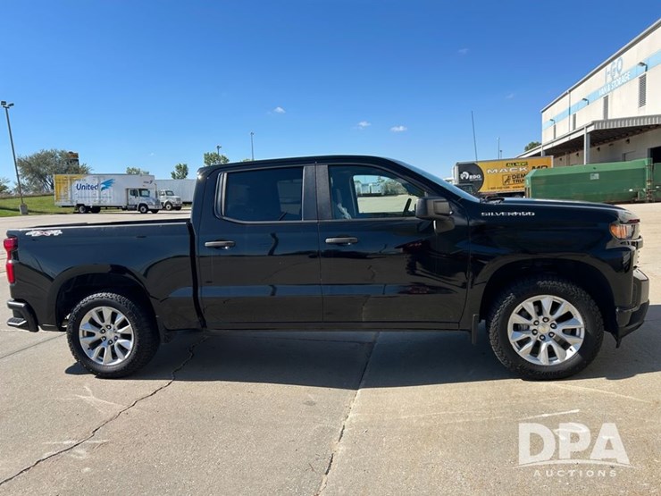 2021-chevrolet-silverado-1500-image-9