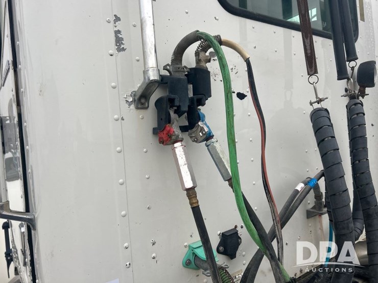 international-9900i-image-31