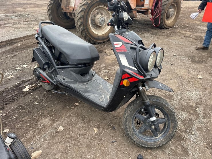 shshang-co-electric-scooter-image-4