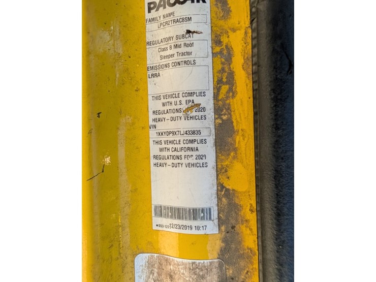 2020-kenworth-t680-image-33