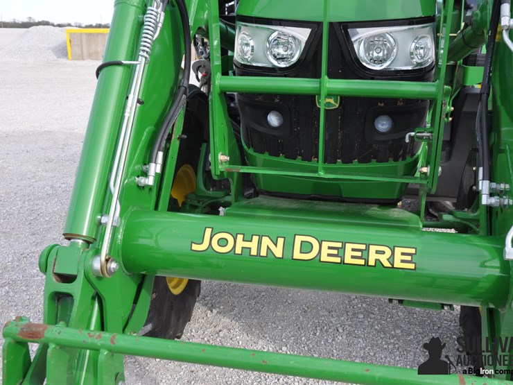 john-deere-6125r-image-11