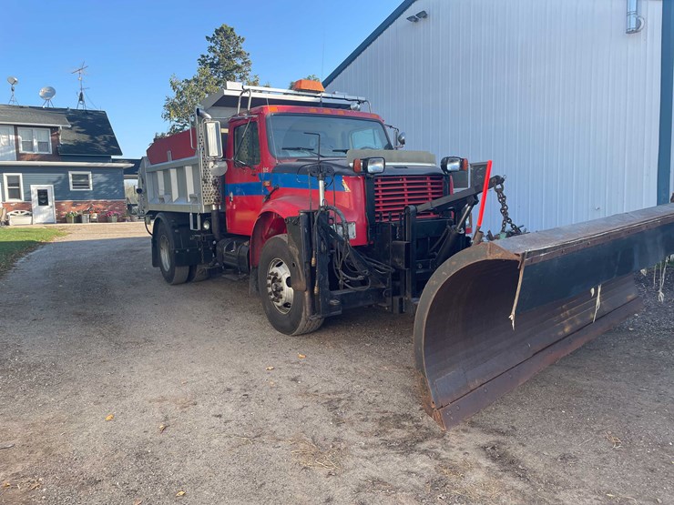 international-4900-image-6