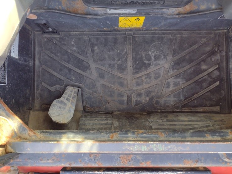 kubota-svl65-image-11