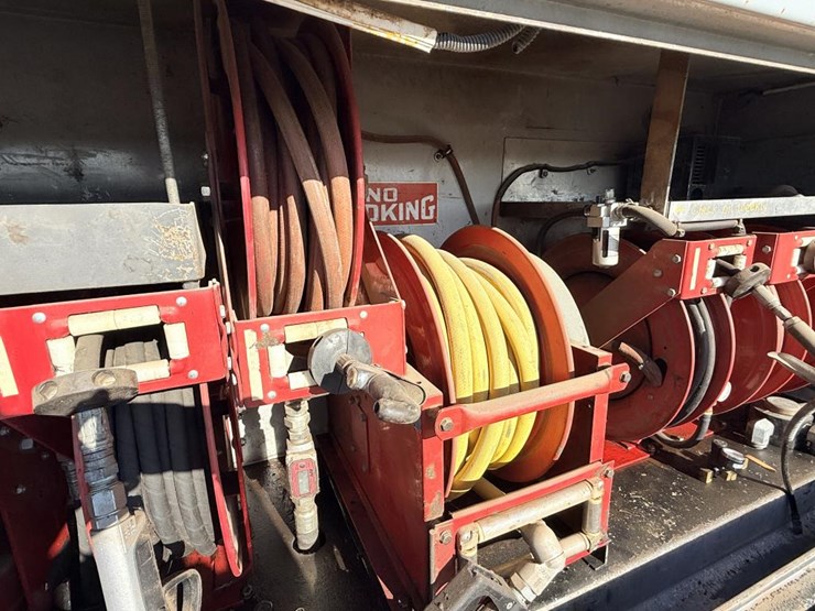 international-4700-image-23