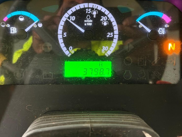 john-deere-5.5-image-18