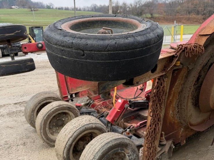 bush-hog-2815-image-24