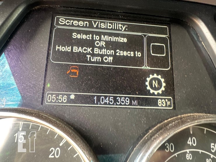 2016-peterbilt-579-image-21