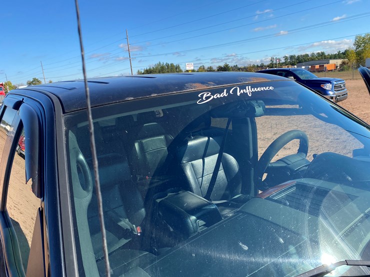 ford-f150-lariat-image-14