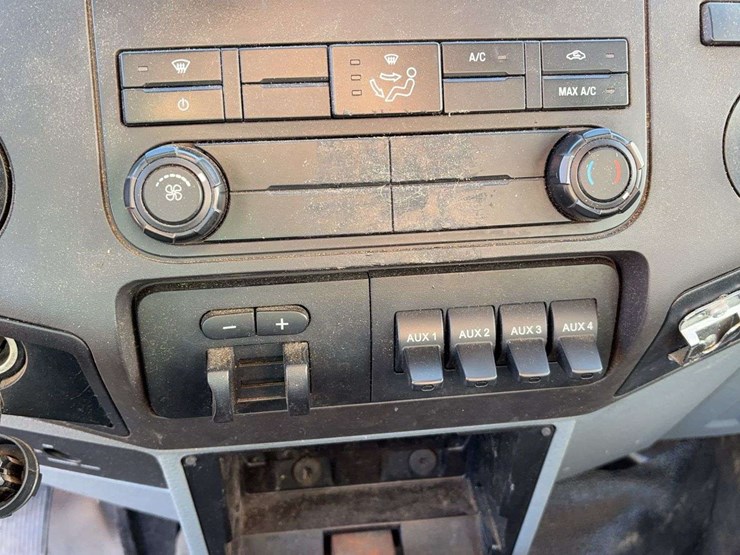 2013-ford-f250-image-32