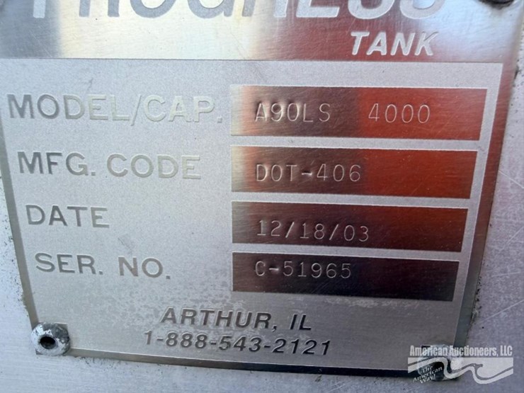 peterbilt-330-image-10