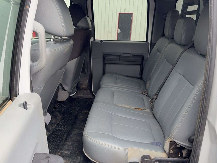 2011-ford-f250-image-24