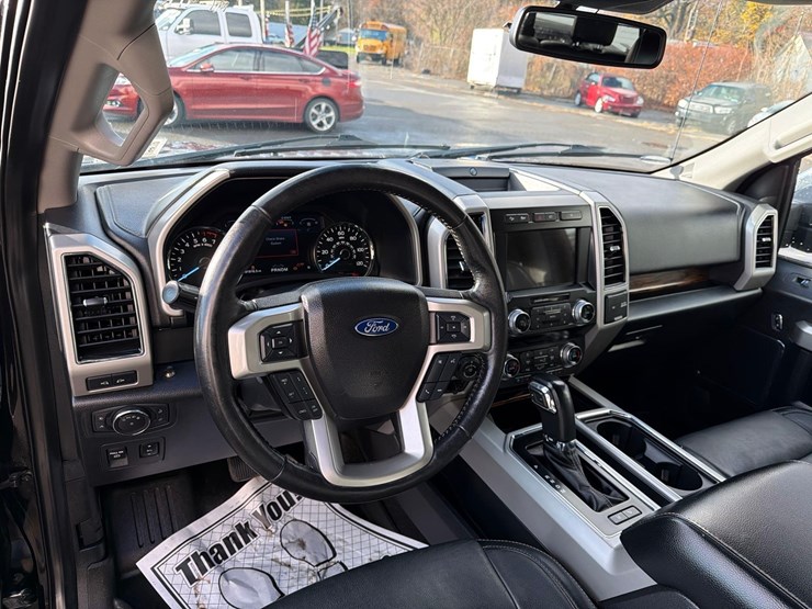 2019-ford-f150-image-17