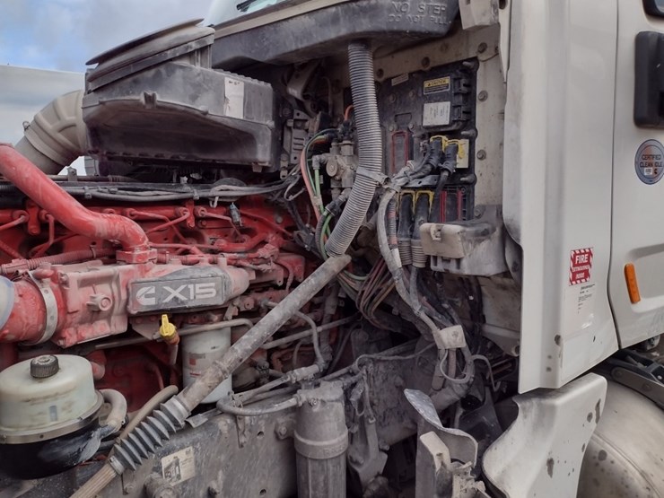 peterbilt-567-image-20