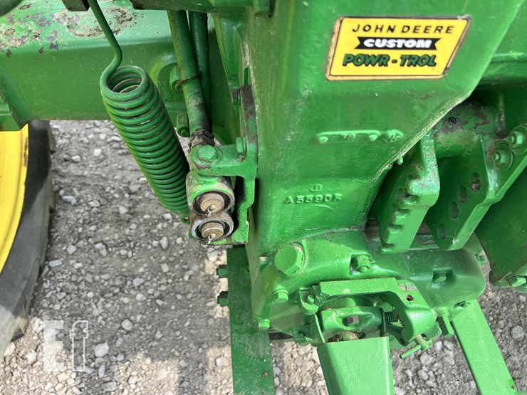 john-deere-630-image-39