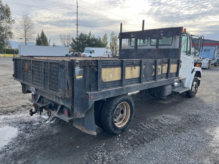 2003-freightliner-fl50-image-4