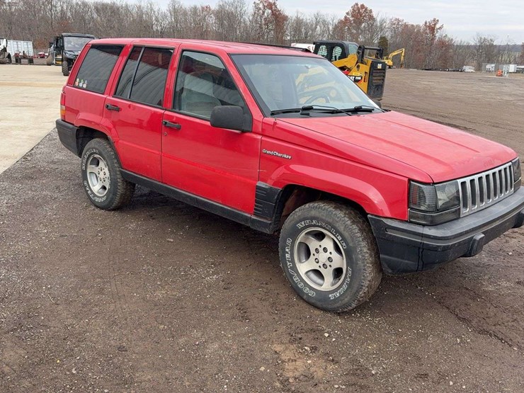 1994-jeep-grand-cherokee-image-2