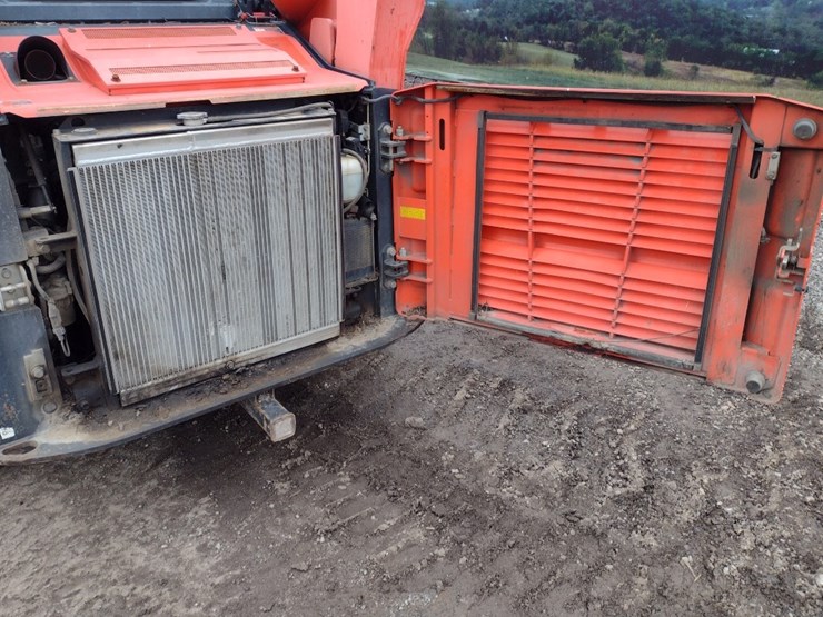 kubota-svl75-2-image-36