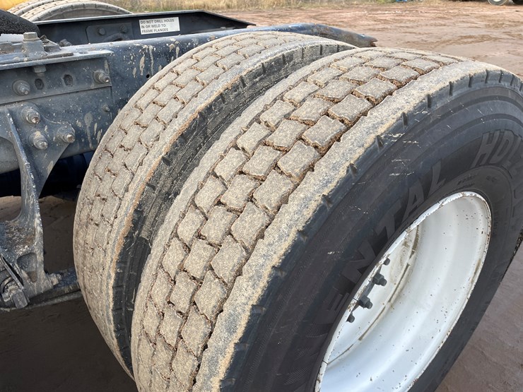 international-8600-image-29