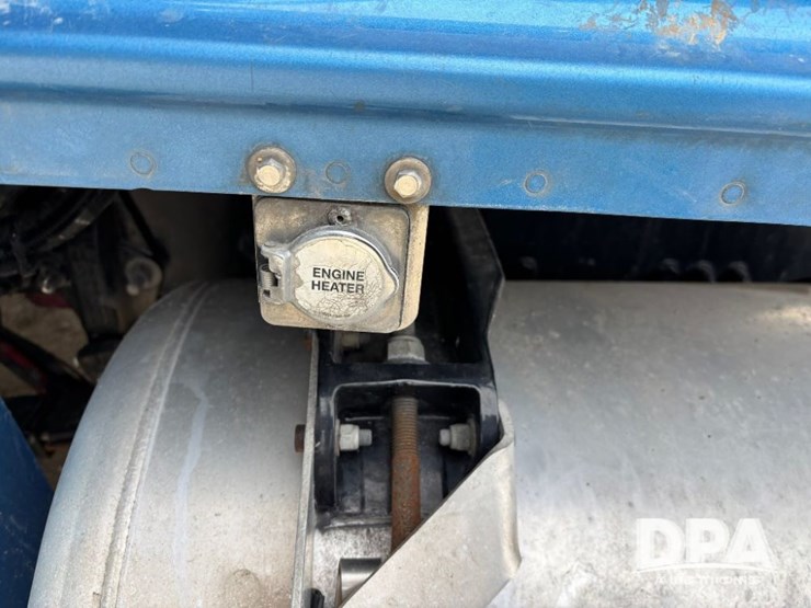 peterbilt-579-image-64