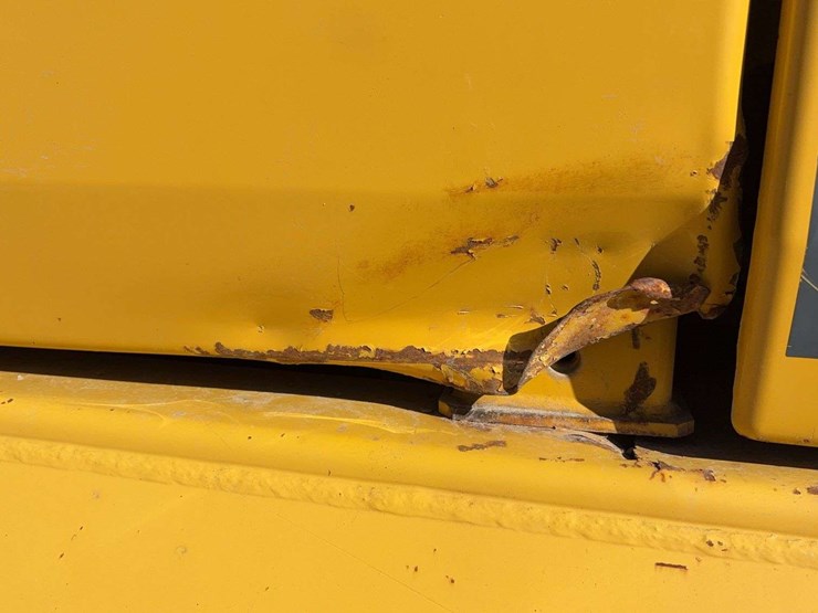 komatsu-pc210-lc-10-image-38