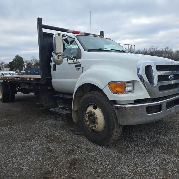 FORD F750