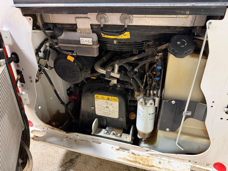 2023-bobcat-t76-image-17