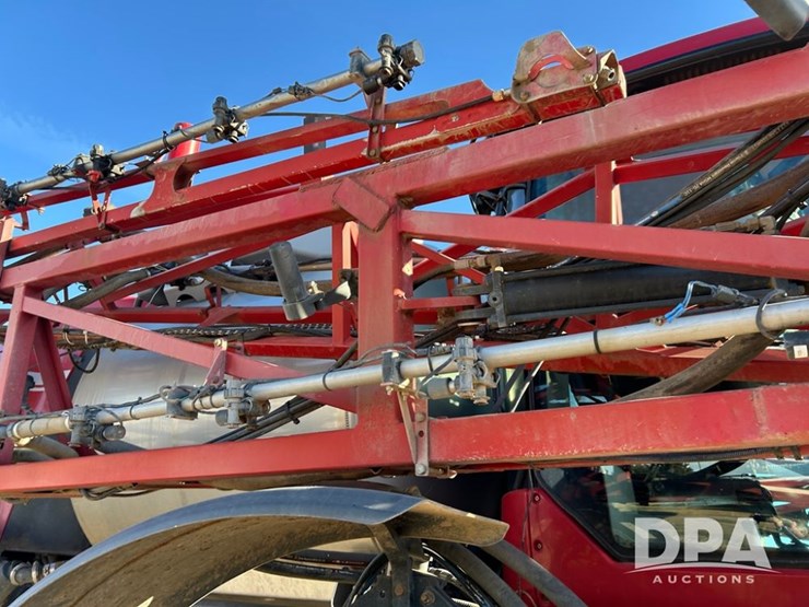 case-ih-patriot-4440-image-29