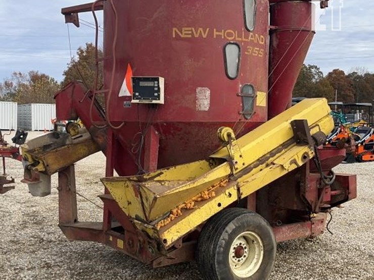 new-holland-355-image-3