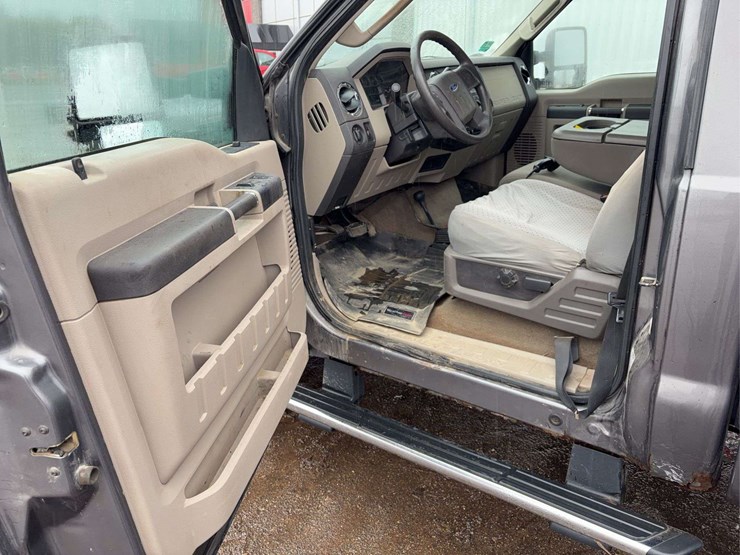 2009-ford-f250-image-27