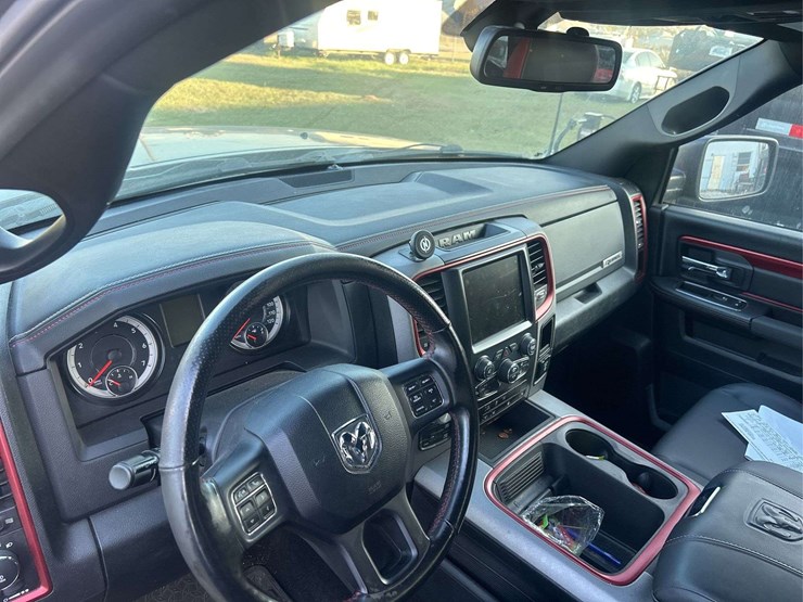 2016-ram-1500-rebel-image-7