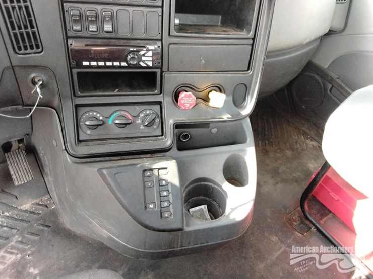 2016-international-prostar-image-11