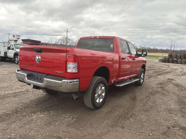 2024-ram-2500-big-horn-image-5
