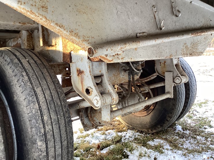 wilson-hopper-bottom-image-9