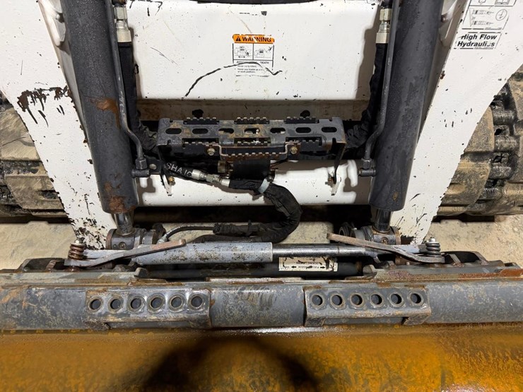 2021-bobcat-t770-image-10