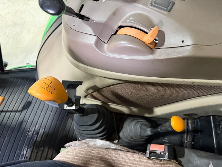 john-deere-5.5-image-27