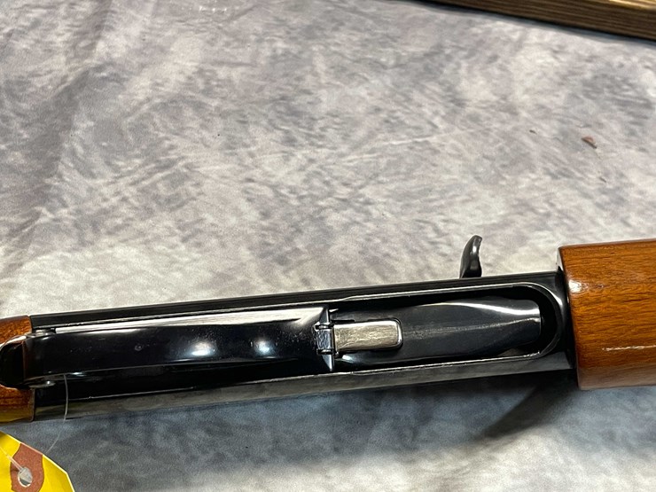 #2357-•-remington-model-1100-12-ga.-semi-auto-shotgun,-sn:-m053220v-image-16