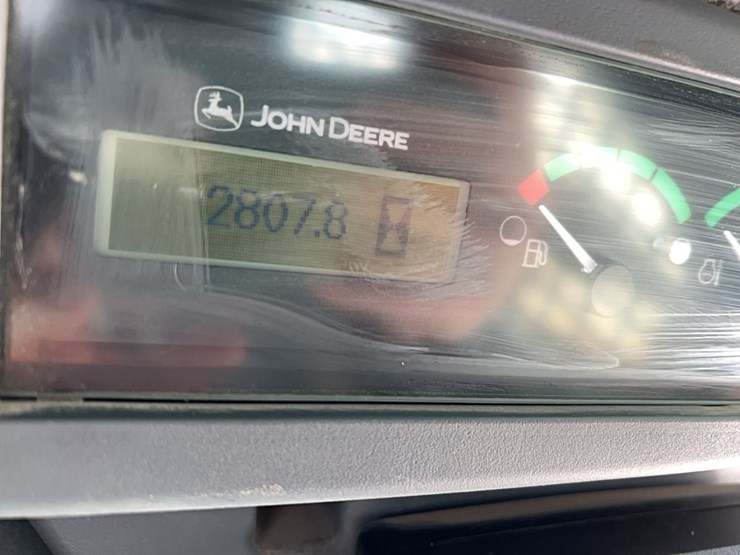 2020-deere-333g-image-8