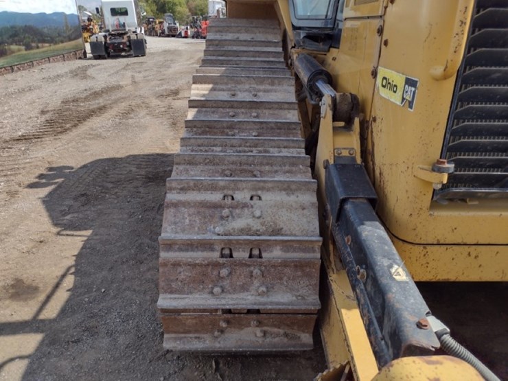 caterpillar-d6n-xl-image-40