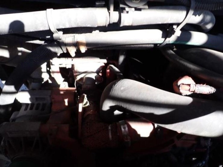 2012-freightliner-mt55-image-32