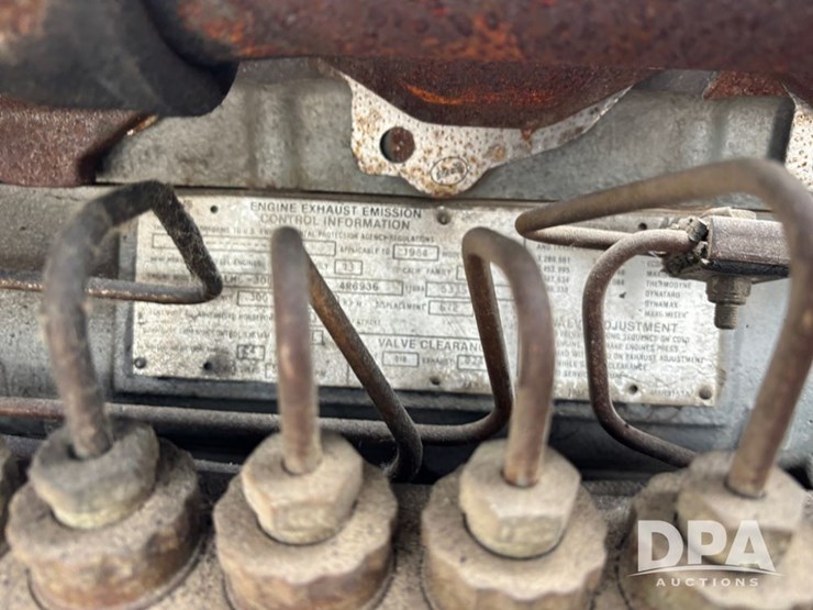 1985-mack-r686st-image-32