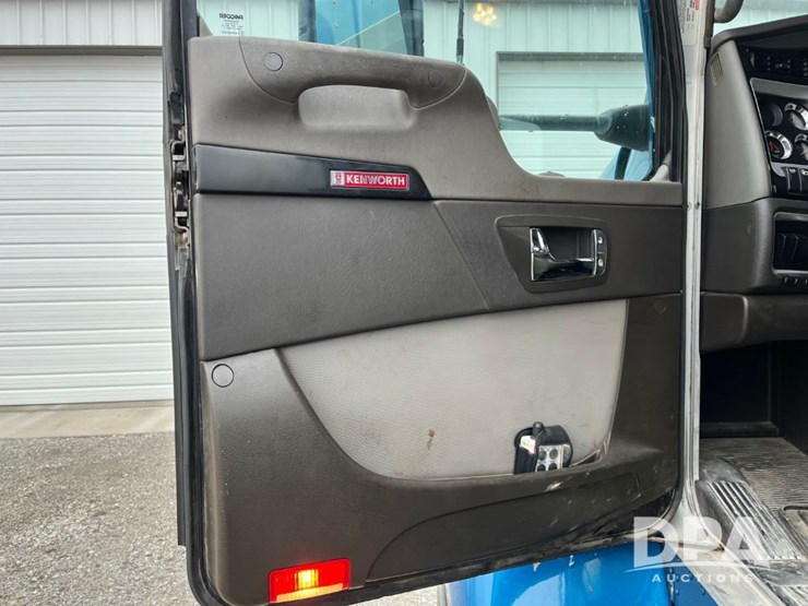 kenworth-t440-image-55