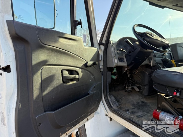 international-durastar-4300-image-8