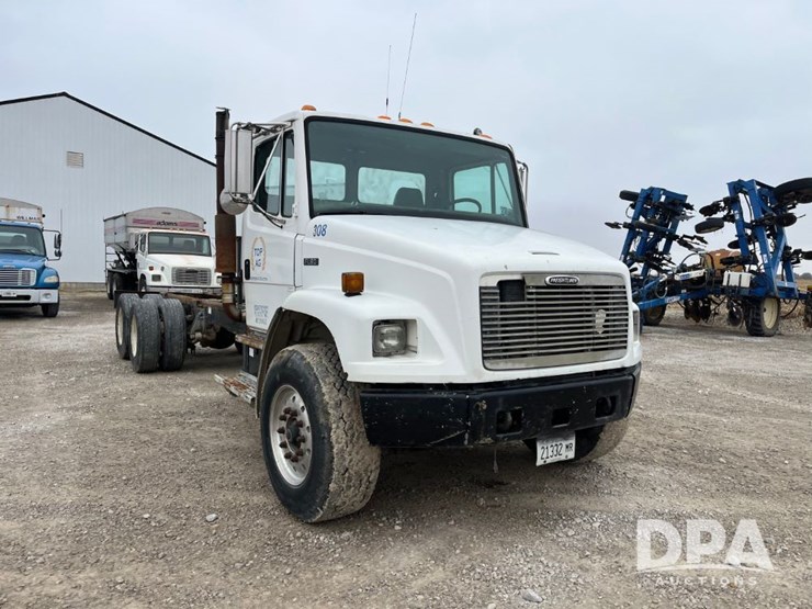 freightliner-fl80-image-3