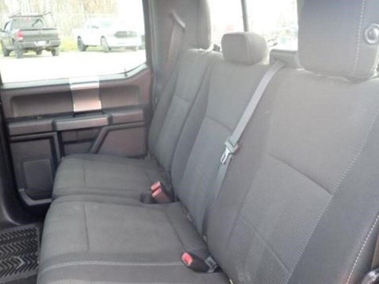 ford-f150-xlt-image-35