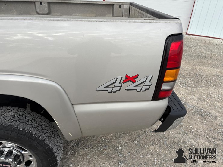 gmc-sierra-2500-image-12