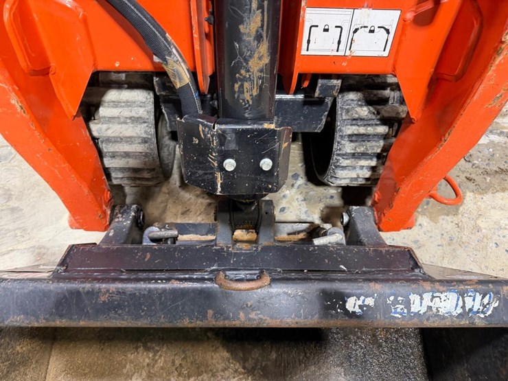 2023-kubota-scl1000-image-10