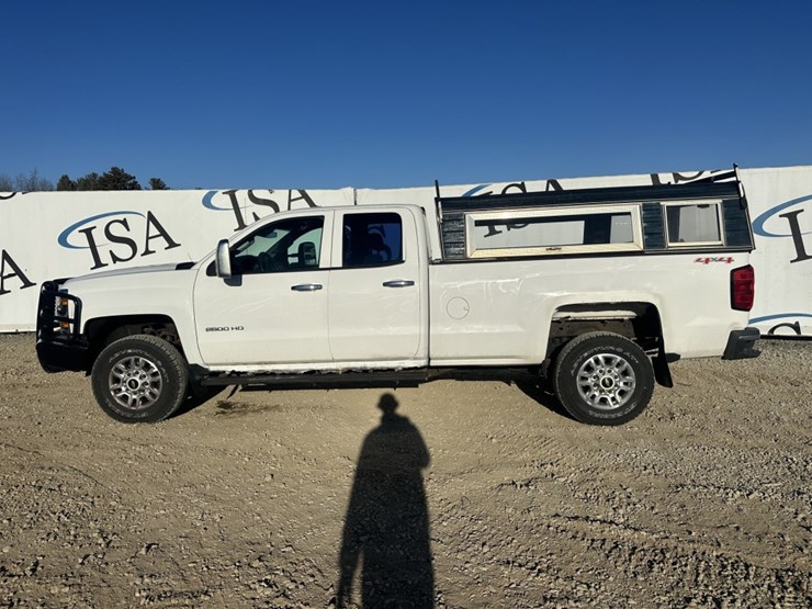 2015-chevrolet-silverado-2500hd-image-2