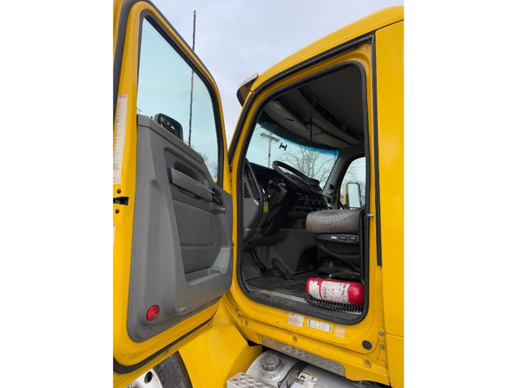 kenworth-t680-image-22