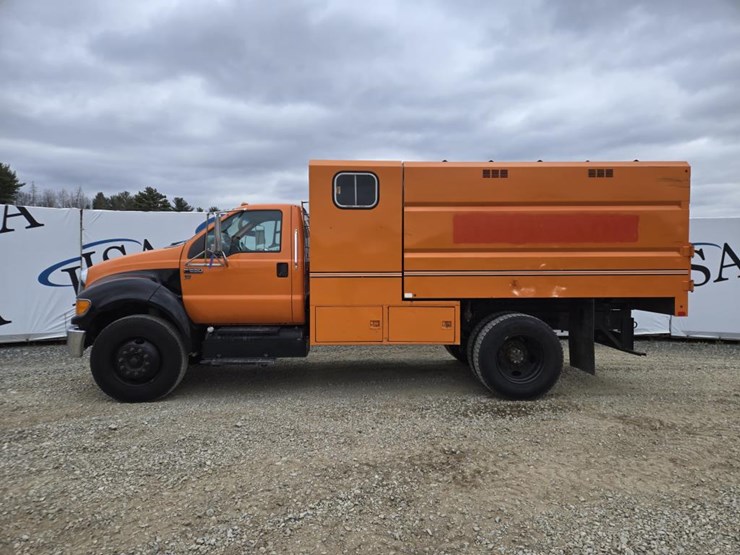 2015-ford-f650-image-2